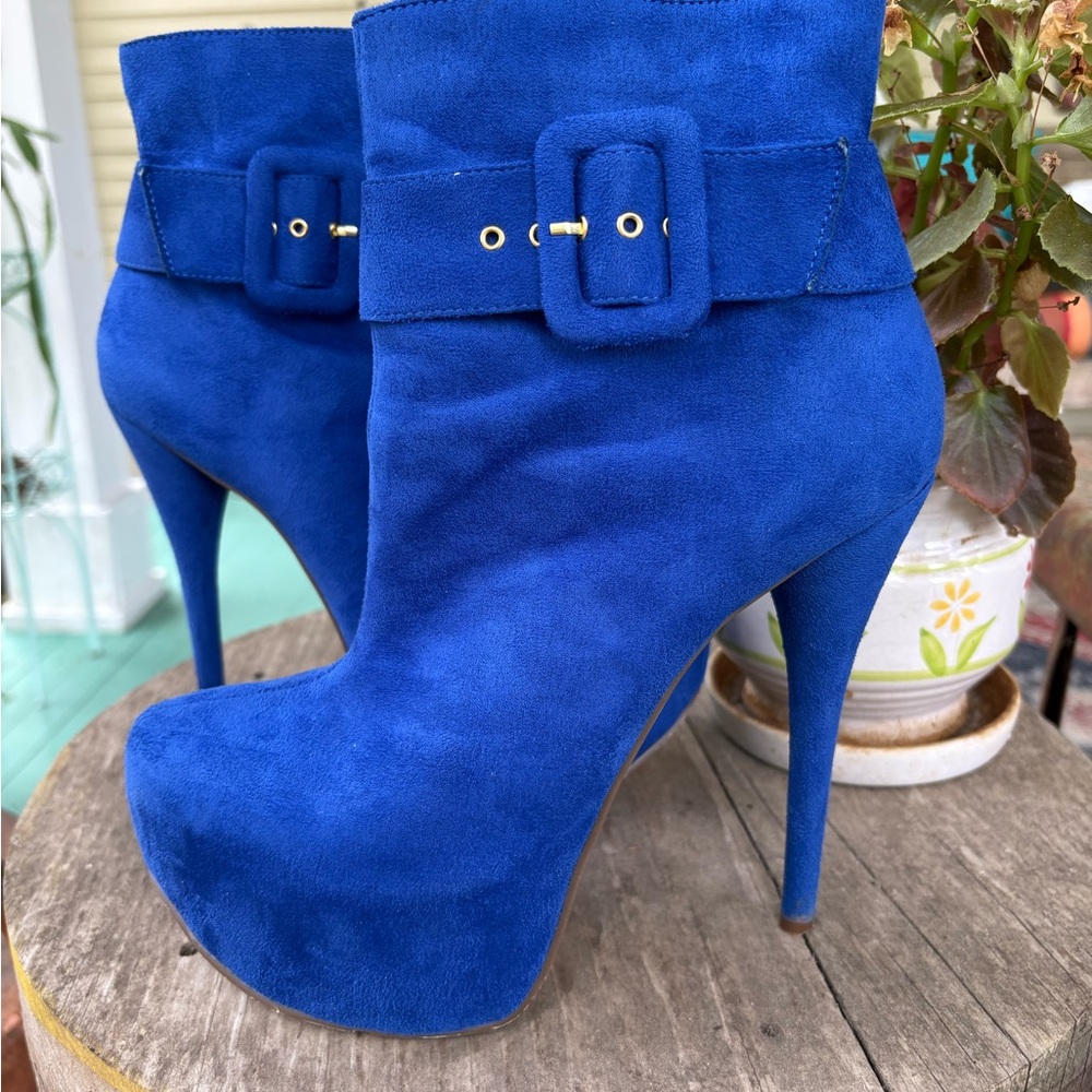 Luichiny Royal Blue Suede Heeled Boots